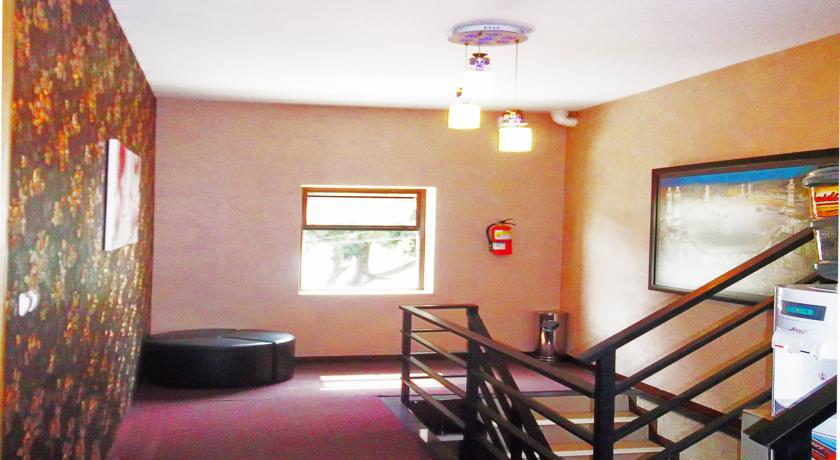 Mine Home Hotel Бандунг Екстер'єр фото